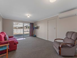 Rainbow Lake House - Lake Taupō Holiday Home -  - 1102233 - thumbnail photo 22