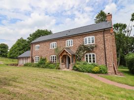 5 bedroom Cottage for rent in Hereford