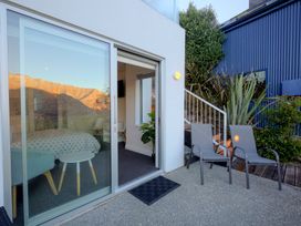 Hensman Haven - Queenstown Holiday Home -  - 1104794 - thumbnail photo 16