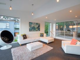 Hensman Haven - Queenstown Holiday Home -  - 1104794 - thumbnail photo 10