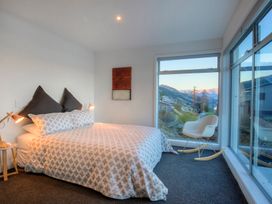 Hensman Haven - Queenstown Holiday Home -  - 1104794 - thumbnail photo 12