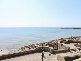 3 bedroom Cottage for rent in Lyme Regis