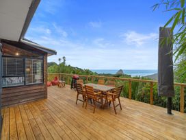 Perfectly Piha - Piha Holiday Home -  - 1107682 - thumbnail photo 18