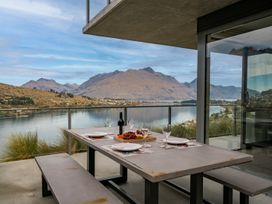 Lakeview Retreat - Queenstown Holiday Home -  - 1107815 - thumbnail photo 21