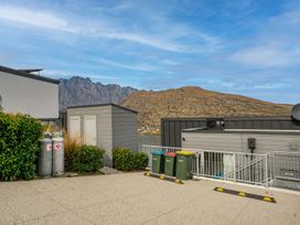 Lakeview Retreat - Queenstown Holiday Home -  - 1107815 - thumbnail photo 24