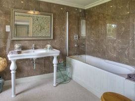 Greenhill Lodge & Cottage -  - 1110711 - thumbnail photo 13