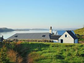 Tigh Bhisa Blackhouse -  - 1110724 - thumbnail photo 1