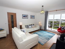 Seaview -  - 1110807 - thumbnail photo 9
