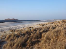 Lingeigh -  - 1110832 - thumbnail photo 24