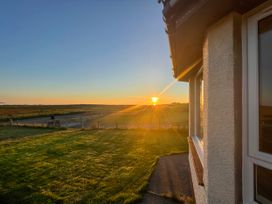 Lingeigh -  - 1110832 - thumbnail photo 25