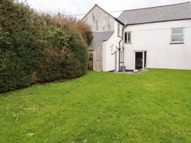 4 bedroom Cottage for rent in Delabole