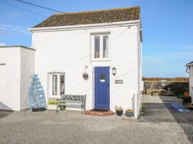 1 bedroom Cottage for rent in Falmouth