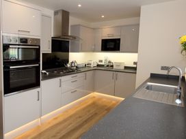 Falls Cottage -  - 1111534 - thumbnail photo 9