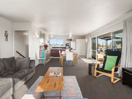 Lakeview Oasis - Rainbow Point Holiday Home -  - 1111716 - thumbnail photo 6