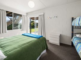 Lakeview Oasis - Rainbow Point Holiday Home -  - 1111716 - thumbnail photo 12