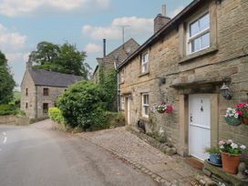 2 bedroom Cottage for rent in Buxton