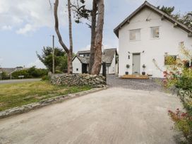 3 bedroom Cottage for rent in Amlwch