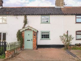 2 bedroom Cottage for rent in Reedham