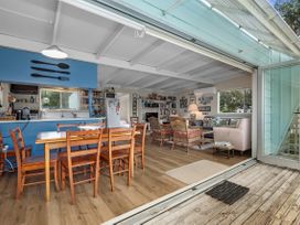 Coastal Cove – Waipu Cove Holiday Home -  - 1114902 - thumbnail photo 5