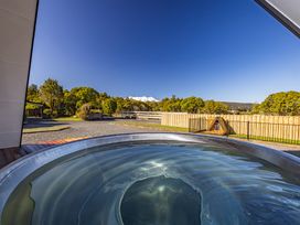 Findlay Chalet - National Park Holiday Home -  - 1115642 - thumbnail photo 2