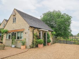 2 bedroom Cottage for rent in Cirencester
