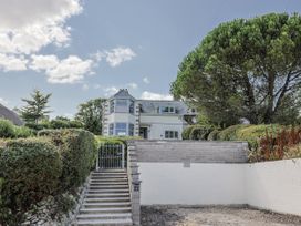 3 bedroom Cottage for rent in Charmouth