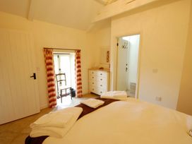 Remus - Norfolk - 1116815 - thumbnail photo 9