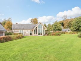 2 bedroom Cottage for rent in Chard