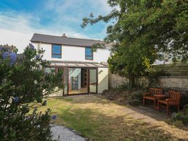 2 bedroom Cottage for rent in Redruth