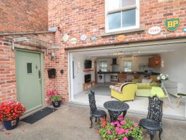 1 bedroom Cottage for rent in Wrexham