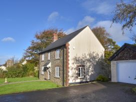 3 bedroom Cottage for rent in Axminster