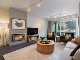 Summit View – Queenstown Central Apartment -  - 1119042 - thumbnail photo 4