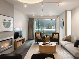 Summit View – Queenstown Central Apartment -  - 1119042 - thumbnail photo 3