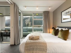 Summit View – Queenstown Central Apartment -  - 1119042 - thumbnail photo 16