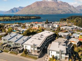 Summit View – Queenstown Central Apartment -  - 1119042 - thumbnail photo 24
