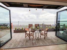 Under the Waves - North Yorkshire (incl. Whitby) - 1120152 - thumbnail photo 37
