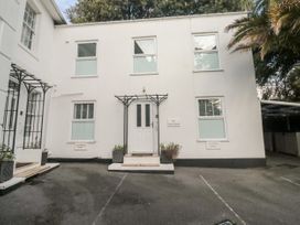 2 bedroom Cottage for rent in Torquay