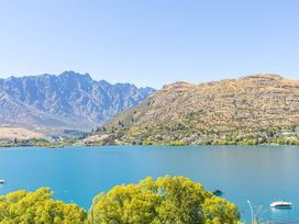 Picture Perfect - Queenstown Holiday Home -  - 1121019 - thumbnail photo 20