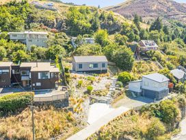 Picture Perfect - Queenstown Holiday Home -  - 1121019 - thumbnail photo 21