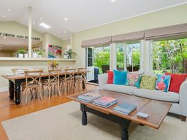 A Ray of Sunshine - Manly Holiday Home -  - 1121654 - thumbnail photo 4