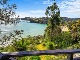 Bayview Beauty - Helena Bay Holiday Home -  - 1121655 - thumbnail photo 7