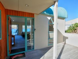 Frankton House - Queenstown Holiday Home -  - 1121716 - thumbnail photo 15