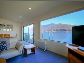 Frankton House - Queenstown Holiday Home -  - 1121716 - thumbnail photo 3