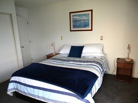 Frankton House - Queenstown Holiday Home -  - 1121716 - thumbnail photo 13