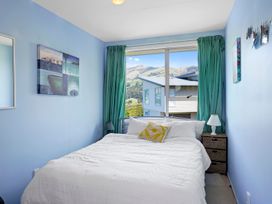 Seaview House - Wainui Holiday Home -  - 1121746 - thumbnail photo 15