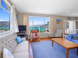 Seaview House - Wainui Holiday Home -  - 1121746 - thumbnail photo 5