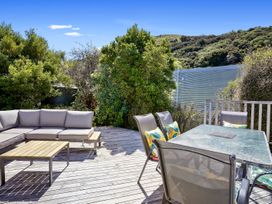 Seaview House - Wainui Holiday Home -  - 1121746 - thumbnail photo 22