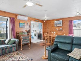 Roseville - Snells Beach Holiday Home -  - 1122592 - thumbnail photo 5