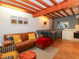 2 bedroom Cottage for rent in Settle