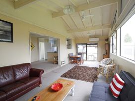 Altona Crib - Te Anau Holiday Home -  - 1123013 - thumbnail photo 6